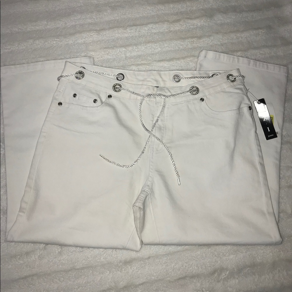 Así white jeans